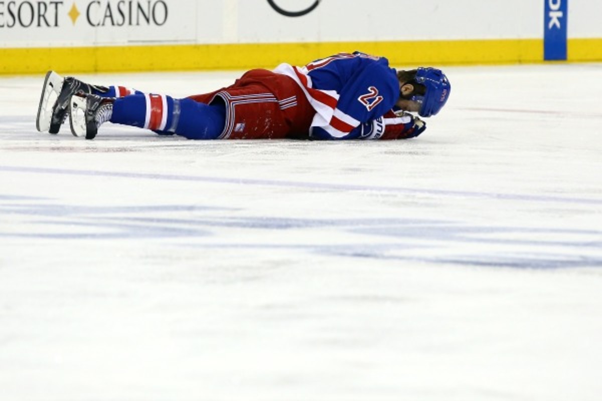 Derek Stepan (Al Bello/Getty Images)